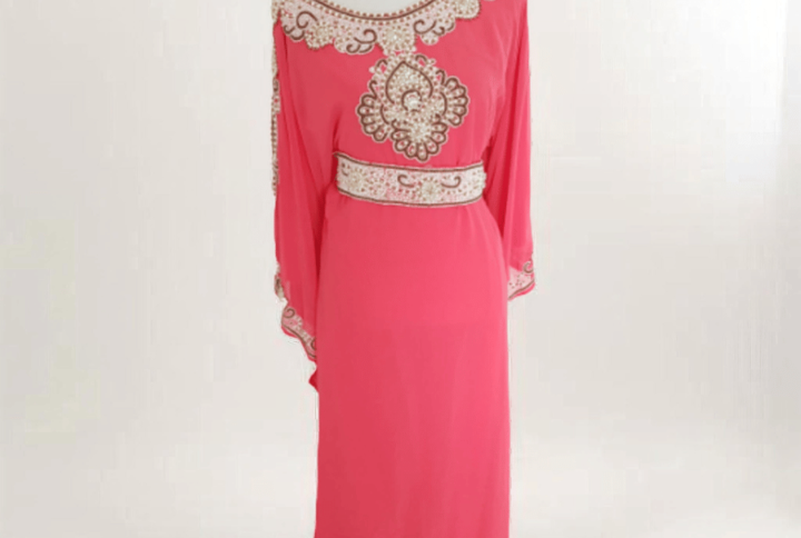 Robe perlee rose