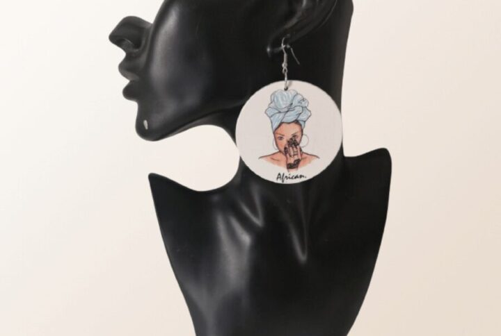Boucles d'oreilles femme africaine