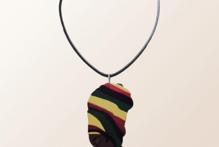 Collier femme africaine