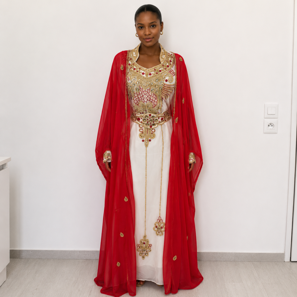 Caftan 2 pièces rouge et blanc orné de cristaux dorés + ceinture ajustable