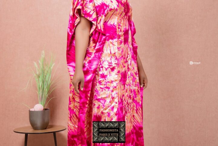 Robe soie imprimée rose et beige