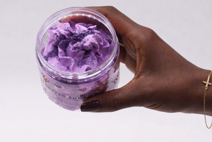 Savon fouetté prune givrée