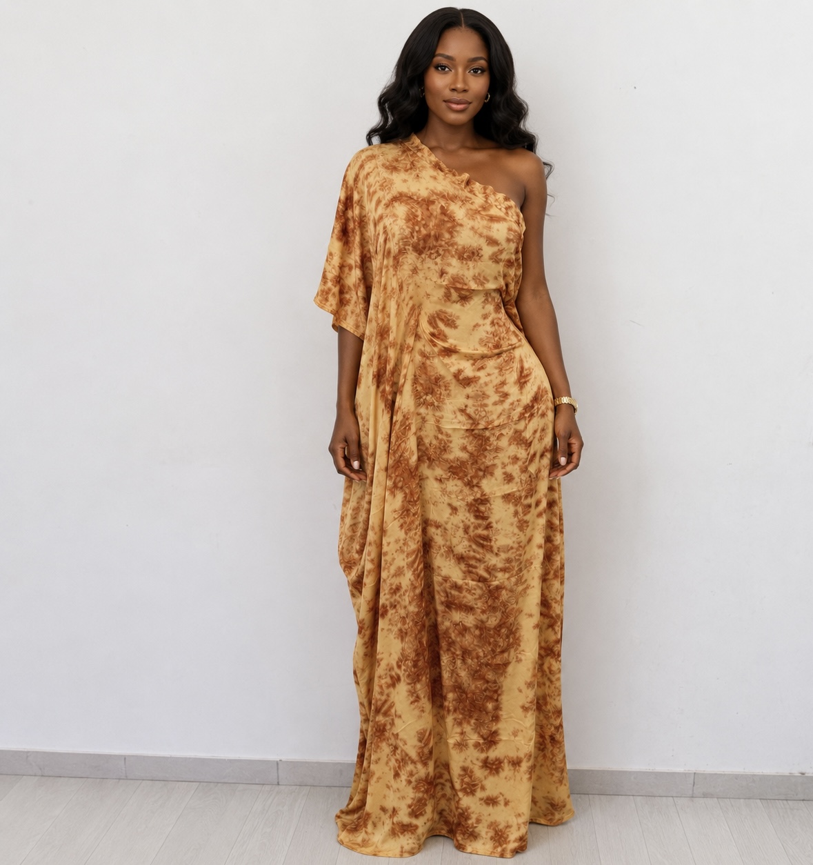 Robe asymétrique jaune et marron