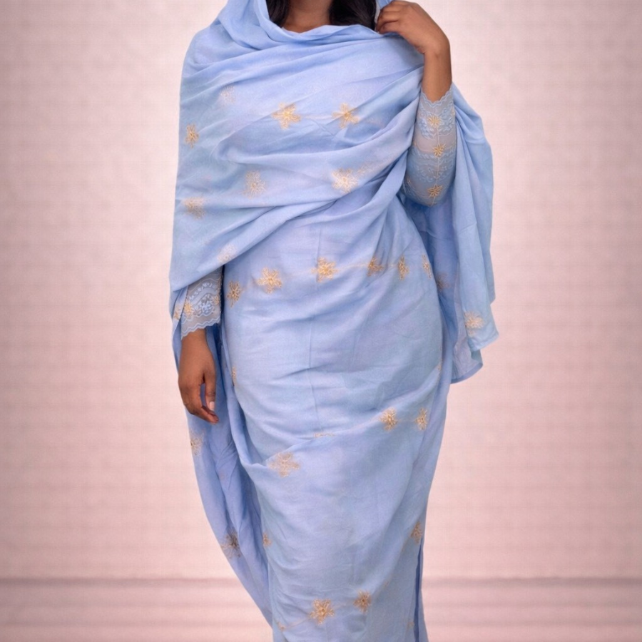 Melhfa Brodée Bleu Ciel & Body Assorti