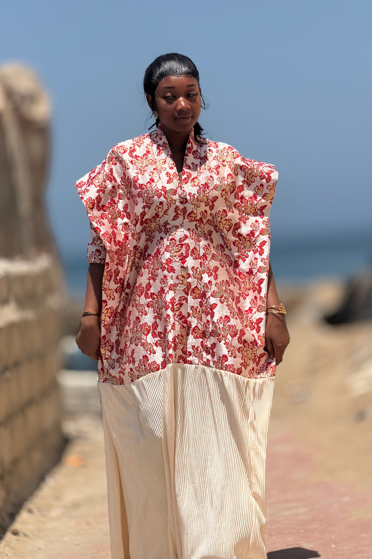 Robe brocard fleuri rouge et doré