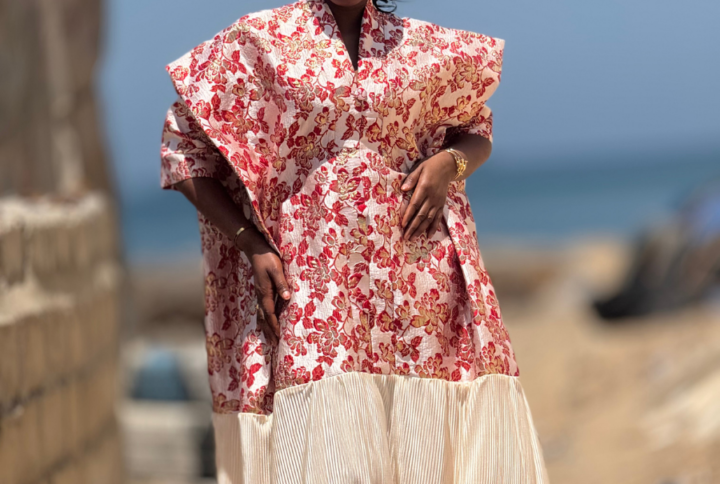 Robe brocard fleuri rouge et doré
