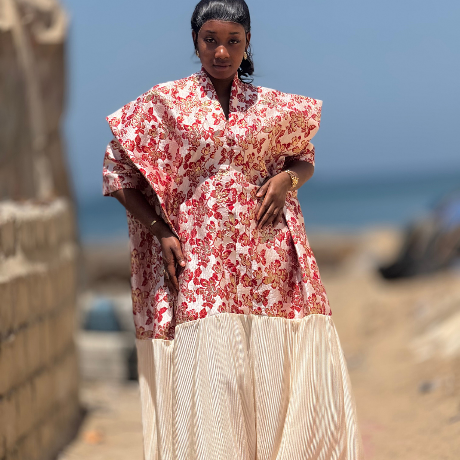 Robe brocard fleuri rouge et doré