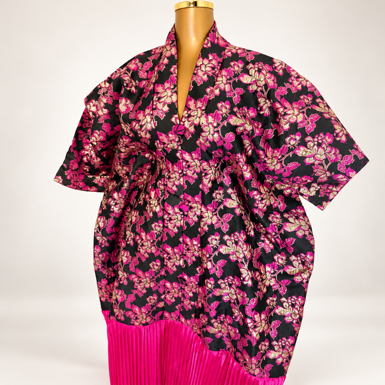Robe brocart noir et rose