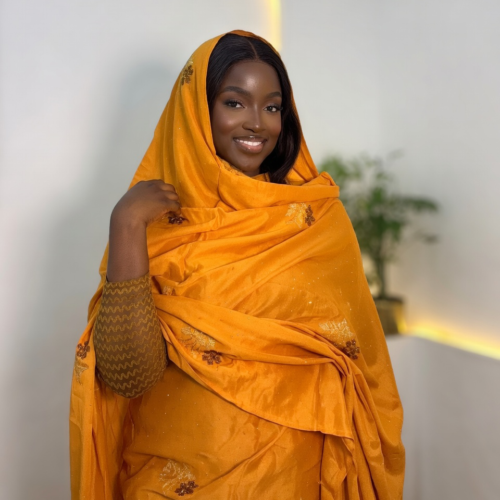 Melhfa orange safran brodée avec body assorti