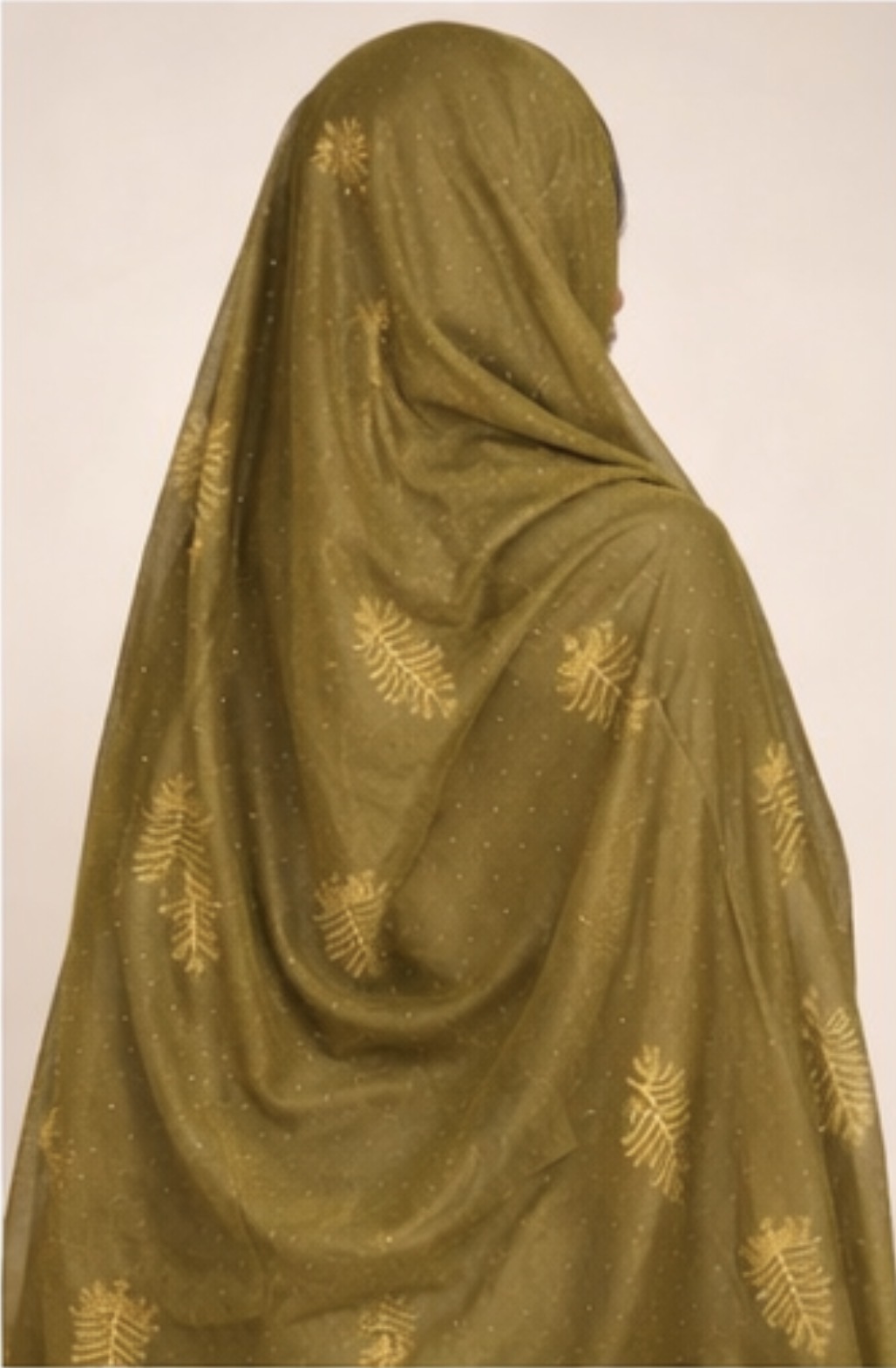 Melhfa vert olive brodée avec body assorti doré