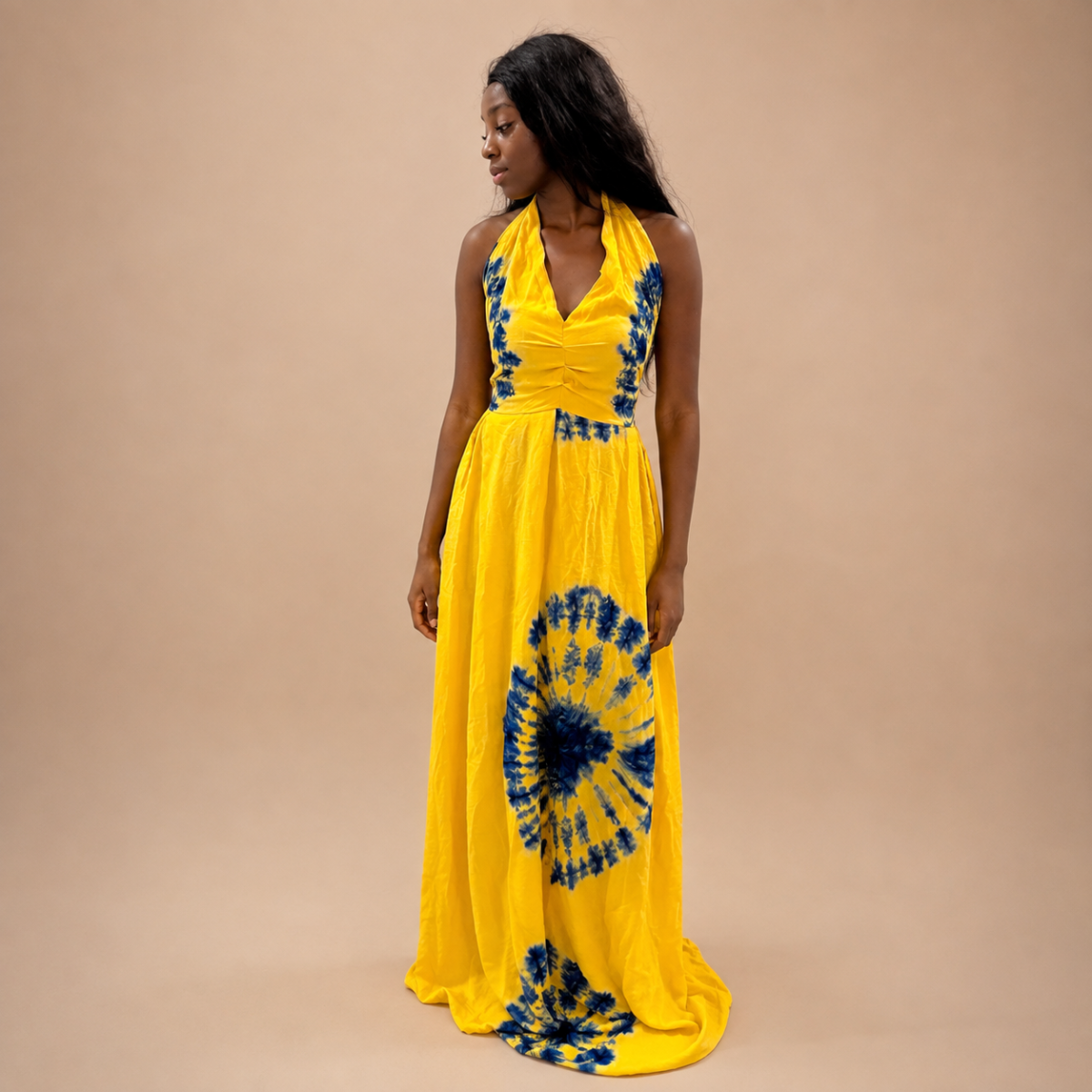 Robe dos nu Astou
