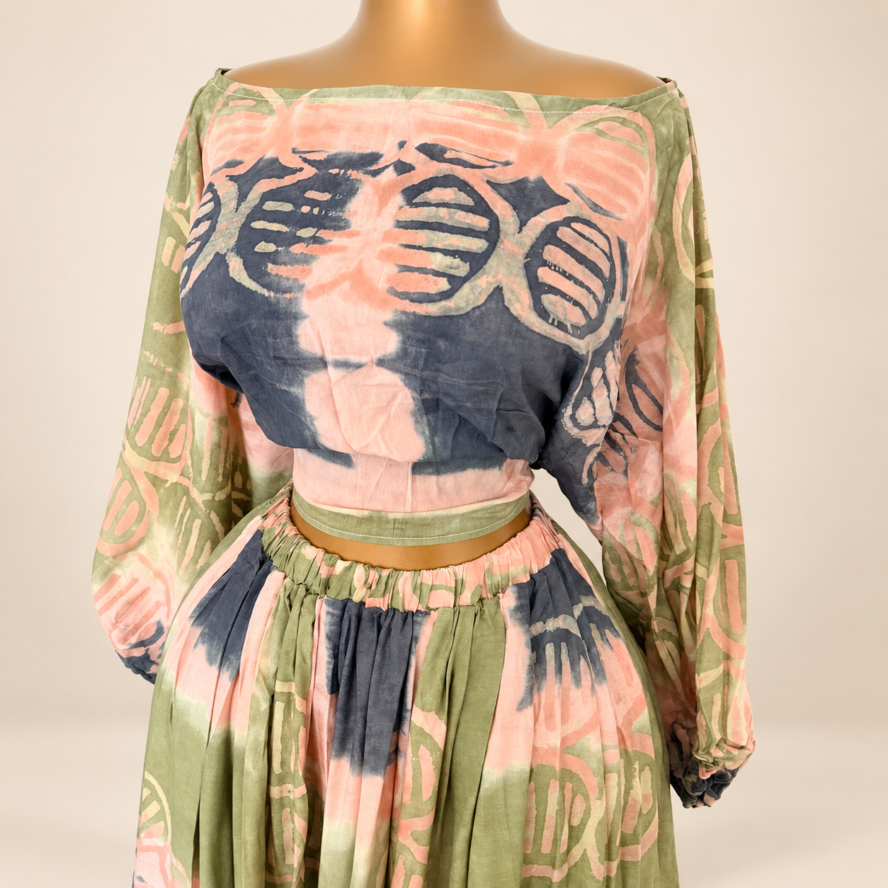 Ensemble Sira – Haut & jupe longue imprimé batik